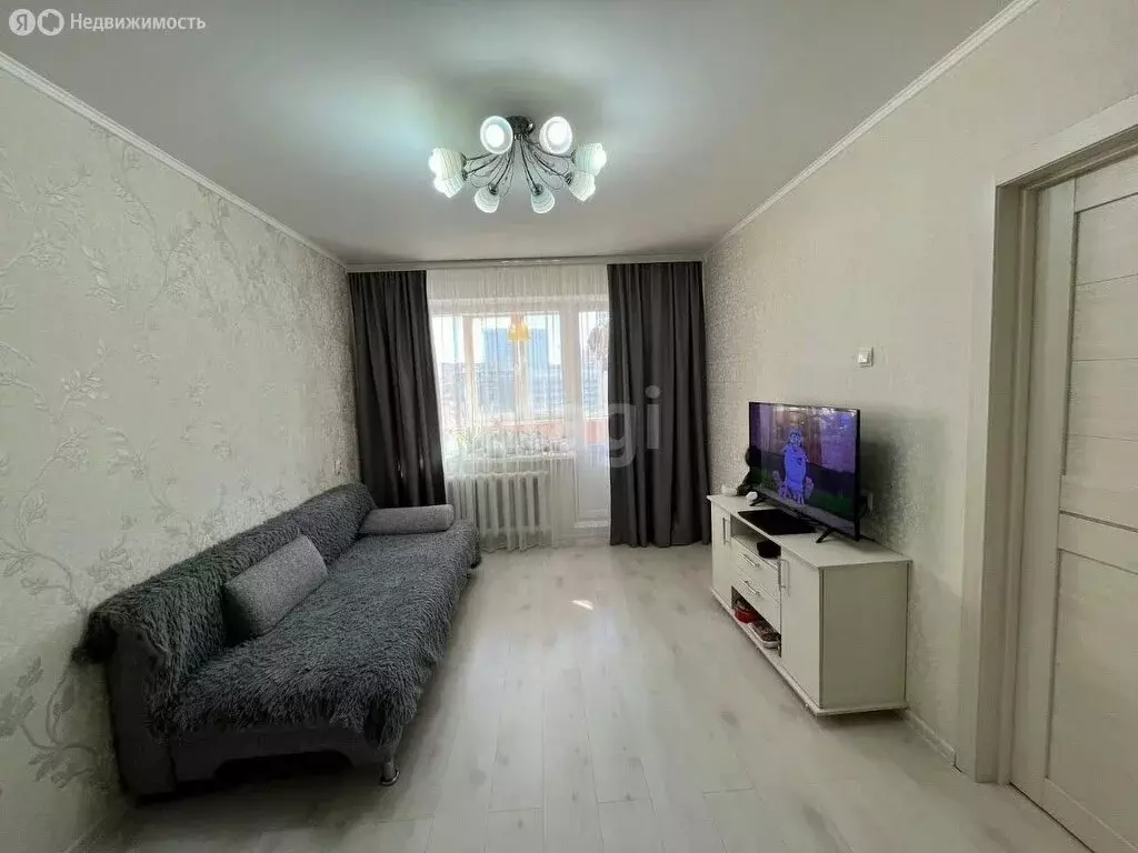 2-комнатная квартира: Уфа, улица Минигали Губайдуллина, 21/3 (47.3 м) - Фото 1