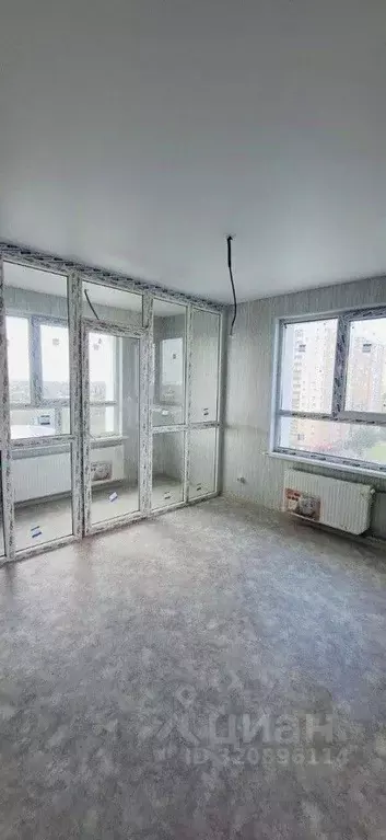 3-к кв. Оренбургская область, Оренбург Комсомольская ул., 198 (57.2 м) - Фото 1