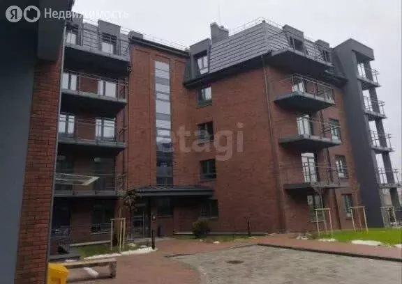 3-комнатная квартира: Зеленоградск, улица Автомобилистов, 4 (63 м) - Фото 1