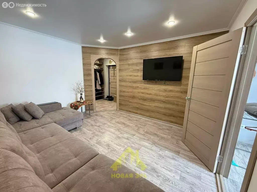 3-комнатная квартира: Оренбург, Пролетарская улица, 288Б (89.3 м) - Фото 2