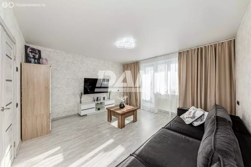 1-комнатная квартира: Челябинск, улица Академика Сахарова, 28 (39.5 м) - Фото 0