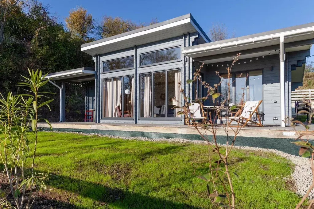 Дом в Краснодарский край, Сочи городской округ, с. Высокое ул. ... - Фото 1