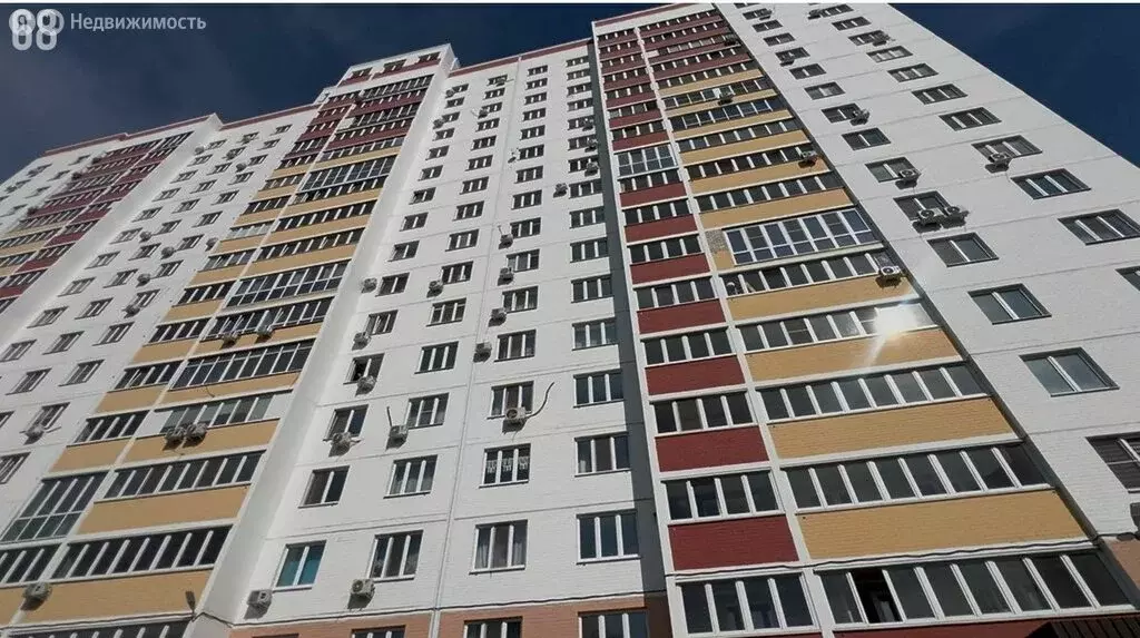 3-комнатная квартира: Орёл, улица Левый берег реки Оки, 113 (84.8 м) - Фото 0