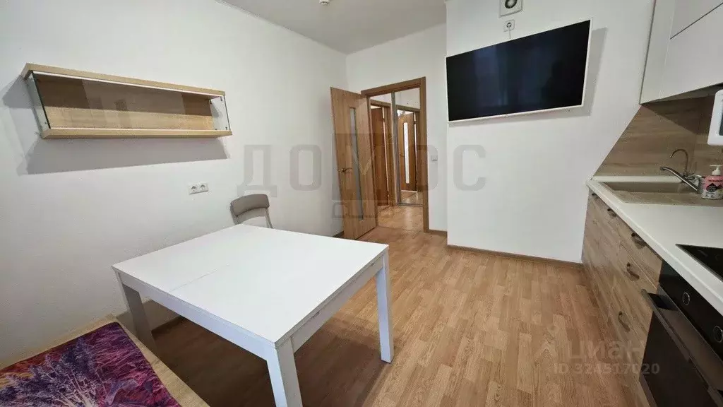 2-к кв. Свердловская область, Екатеринбург ул. Николая Островского, 1 ... - Фото 2