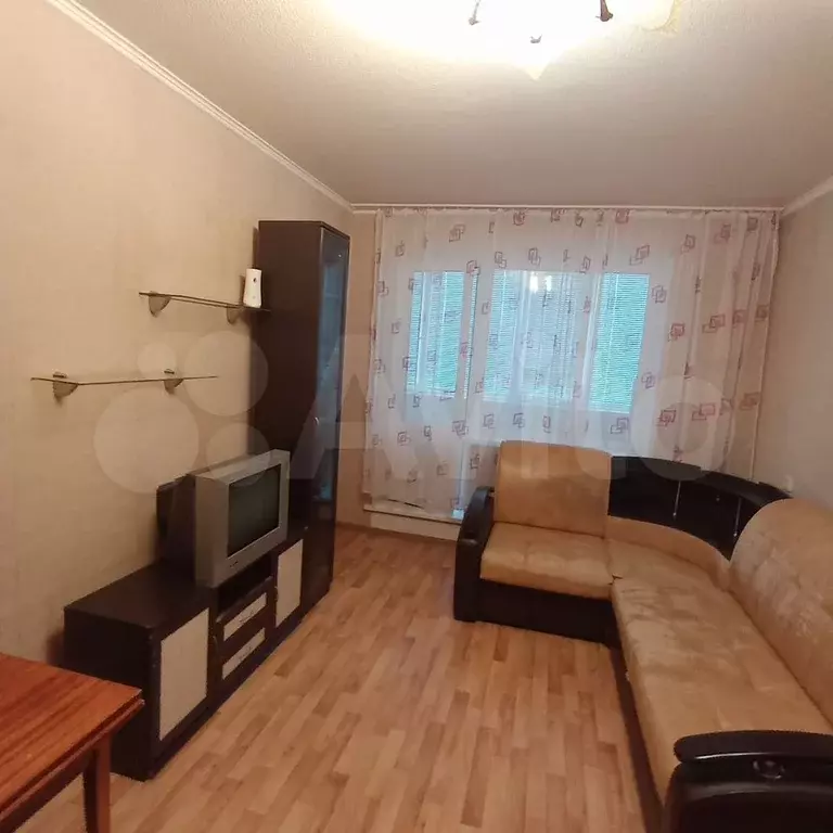1-к. квартира, 38 м, 9/10 эт. - Фото 1