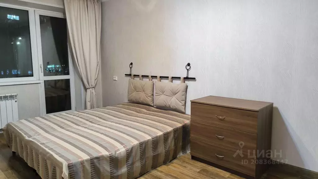 1-к кв. Кемеровская область, Новокузнецк ул. Кирова, 74 (30.0 м) - Фото 0