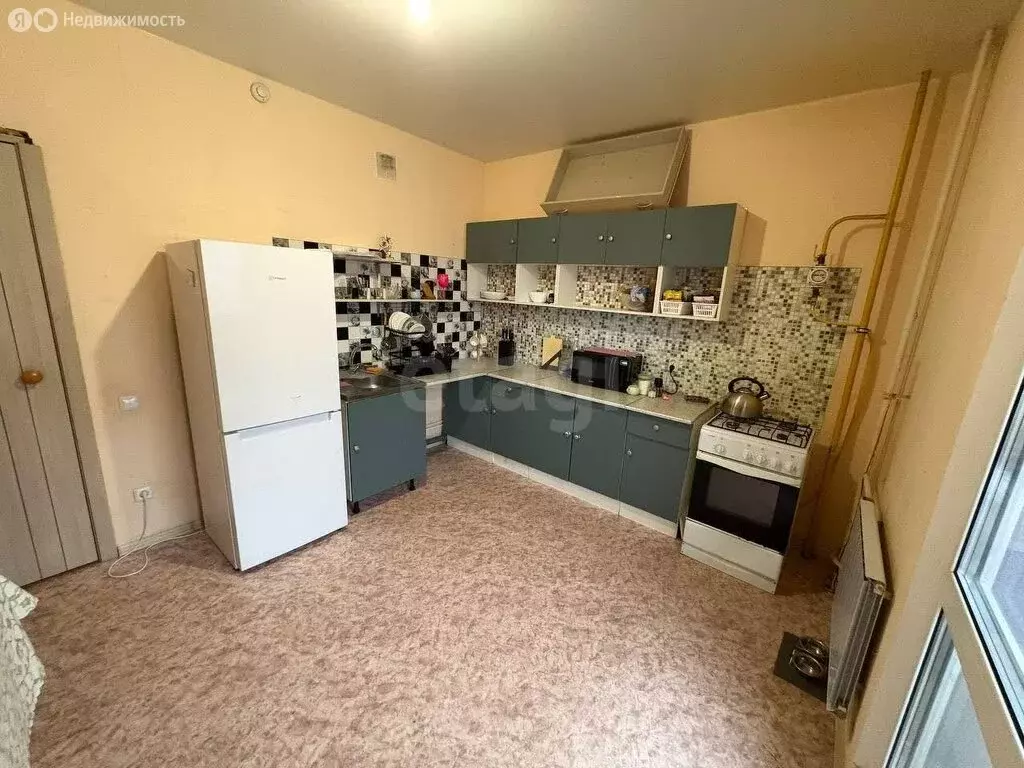 3-комнатная квартира: Придорожный, микрорайон Южный Город, улица ... - Фото 2