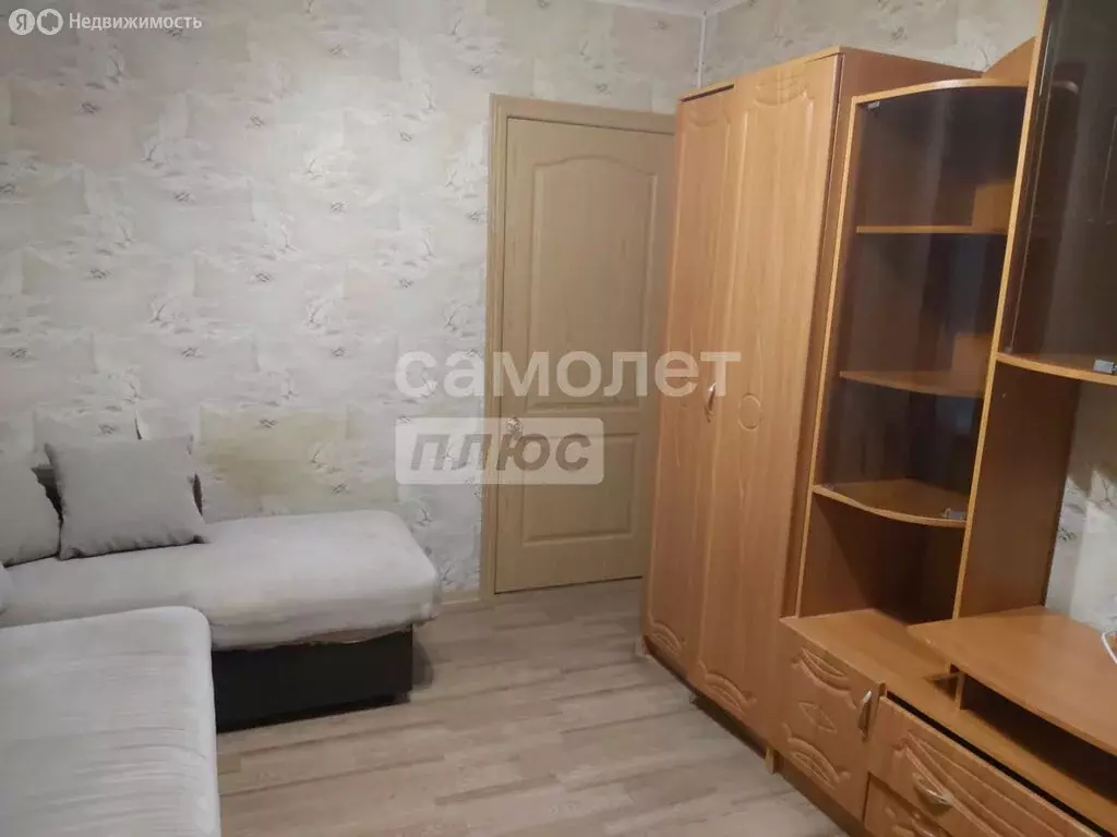 3-комнатная квартира: Астрахань, улица Николая Островского, 162к1 ... - Фото 1