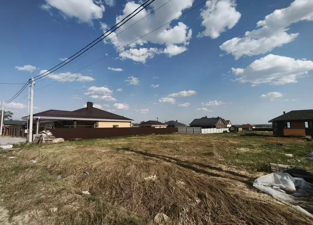 Участок в Московская область, Коломна городской округ, д. Семибратское ... - Фото 1