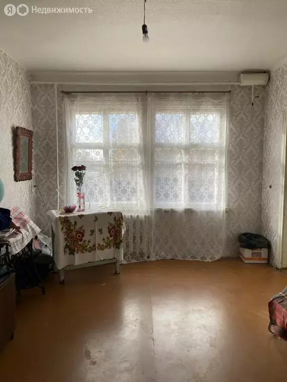 2-комнатная квартира: посёлок городского типа Краснозатонский, ... - Фото 2