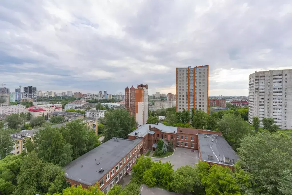 3-к кв. Пермский край, Пермь проезд Якуба Коласа, 11 (142.0 м) - Фото 1