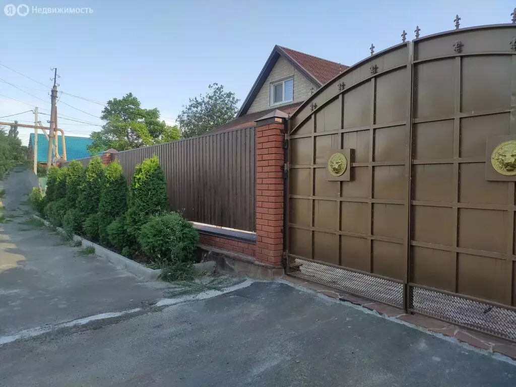 Дом в посёлок городского типа Ахтырский, Красная улица (100 м) - Фото 2