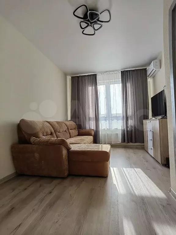 1-к. квартира, 40 м, 23/24 эт. - Фото 0