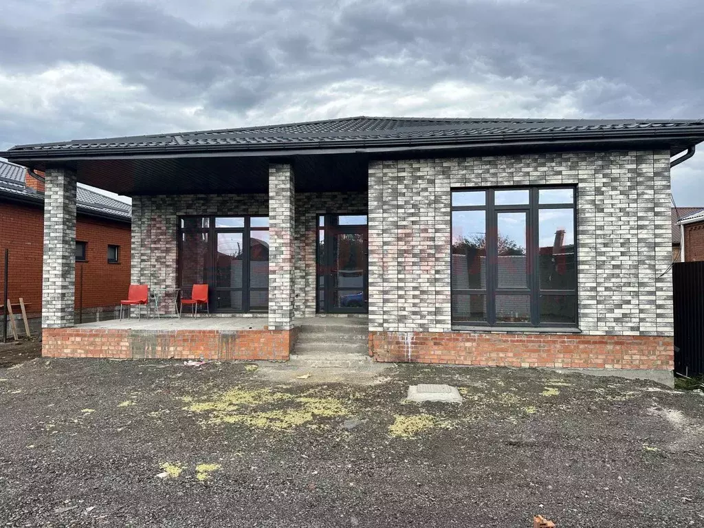 Дом в Ростовская область, Мясниковский район, Чалтырское с/пос, Маяк ... - Фото 1