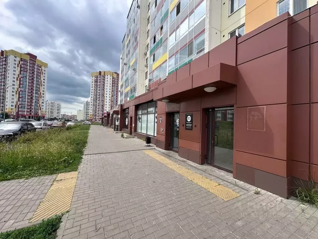 Помещение свободного назначения в Татарстан, Набережные Челны ул. ... - Фото 1