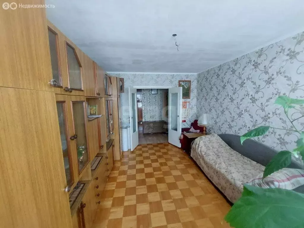 2-комнатная квартира: Ижевск, улица Холмогорова, 24 (50.2 м) - Фото 1