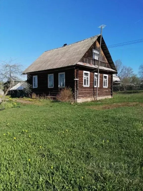 Дом в Ленинградская область, Лужский район, Толмачевское городское ... - Фото 0