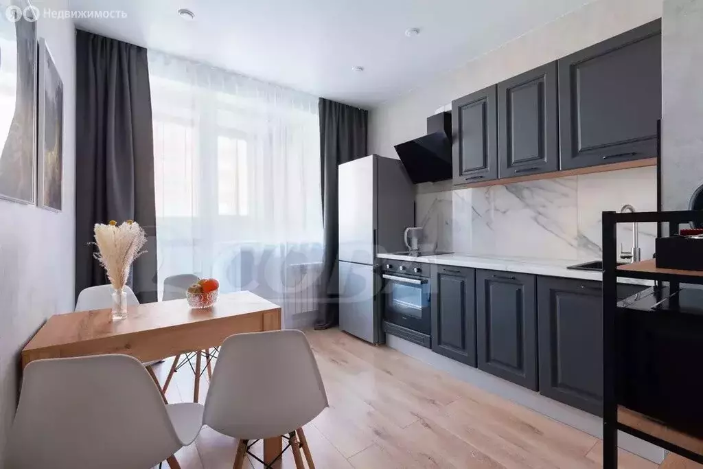 2-комнатная квартира: Тюмень, улица Газовиков, 53 (43 м) - Фото 1