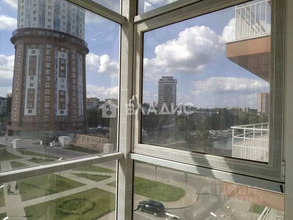 2-к кв. Московская область, Химки ул. Кудрявцева, 15 (72.5 м) - Фото 0