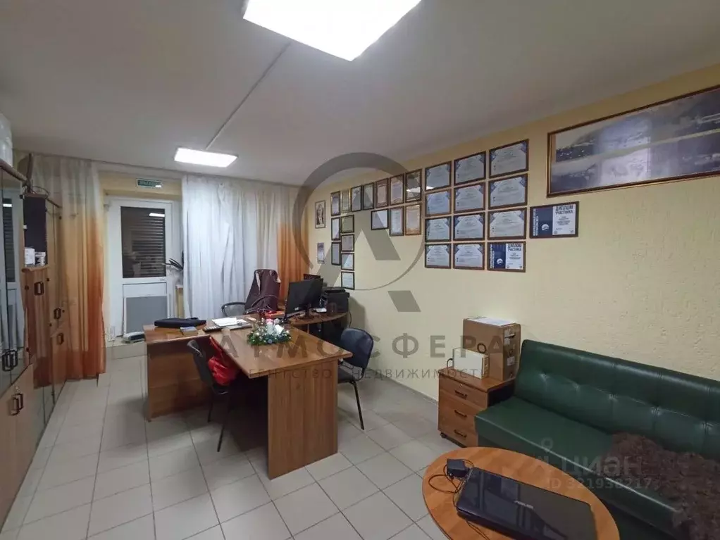 Офис в Краснодарский край, Туапсе ул. Галины Петровой (121 м) - Фото 2