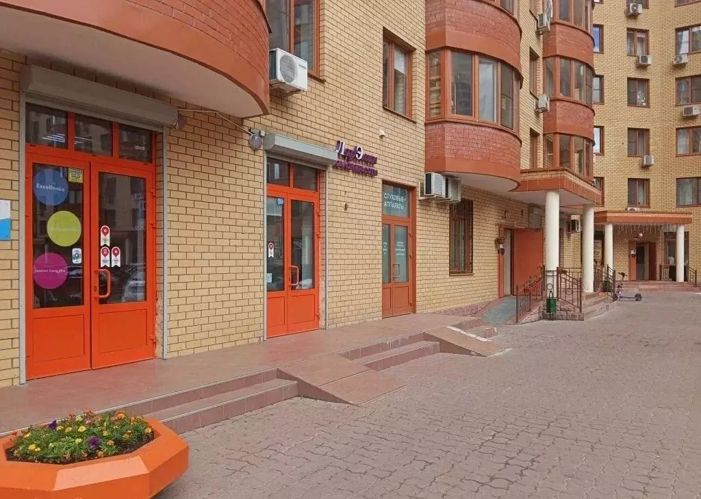 Помещение свободного назначения в Московская область, Реутов ул. ... - Фото 1
