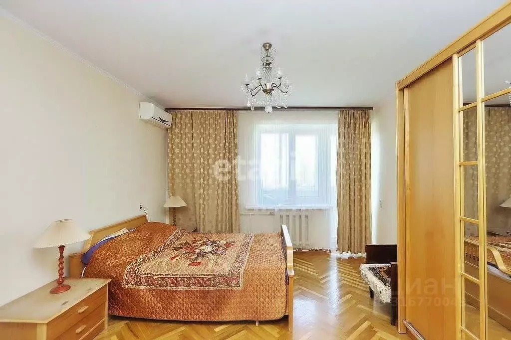 3-к кв. Липецкая область, Липецк Торговая пл., 2 (80.0 м) - Фото 0