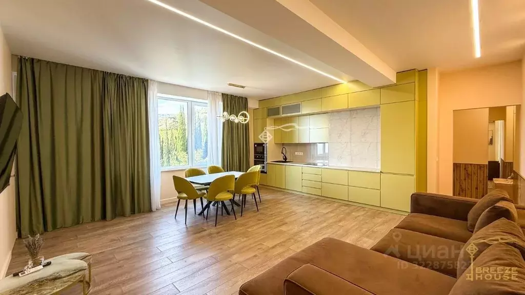 3-к кв. Крым, Ялта муниципальный округ, Восход пгт ул. Наташинская, 2Ж ... - Фото 1