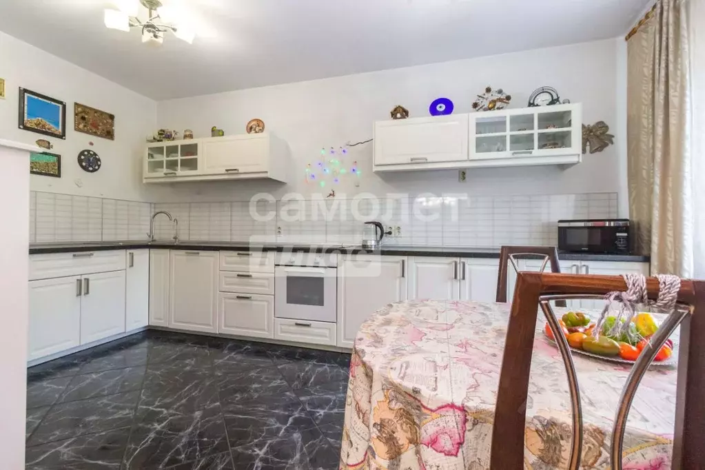 Дом в Башкортостан, Уфа Коммунистическая ул., 122/1 (318 м) - Фото 1
