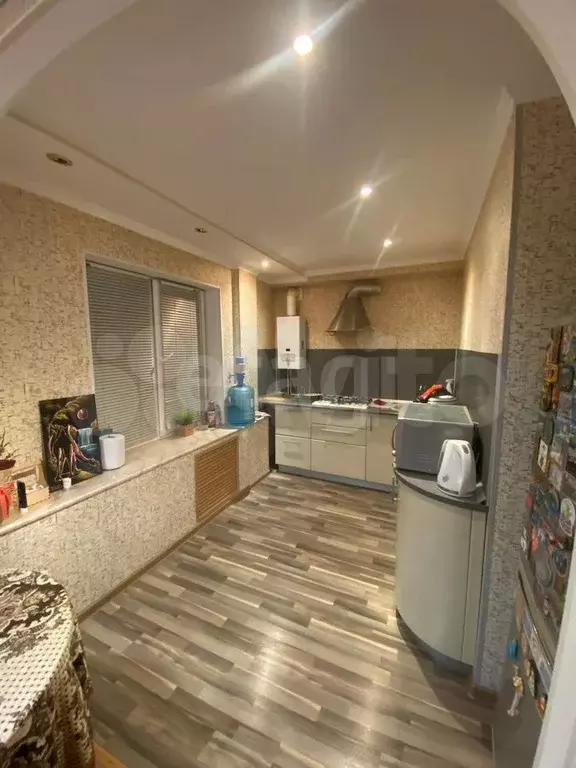 3-к. квартира, 59 м, 1/5 эт. - Фото 0