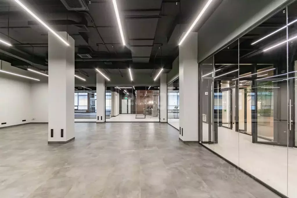 Помещение свободного назначения в Свердловская область, Екатеринбург ... - Фото 1