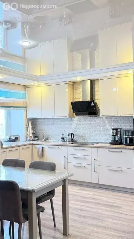 3-комнатная квартира: Абакан, улица Чертыгашева, 114 (65 м) - Фото 2