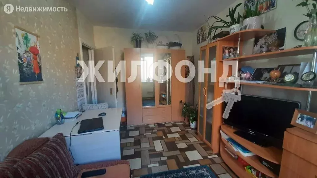 3-комнатная квартира: Абакан, улица Крылова, 82 (65.3 м) - Фото 2