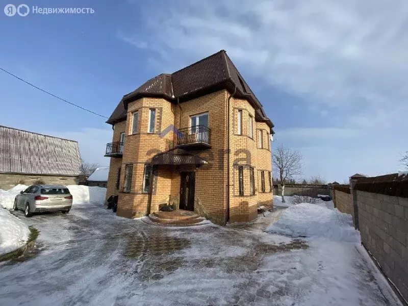Дом в село Нижний Услон, улица Дзержинского, 30 (239.8 м) - Фото 1
