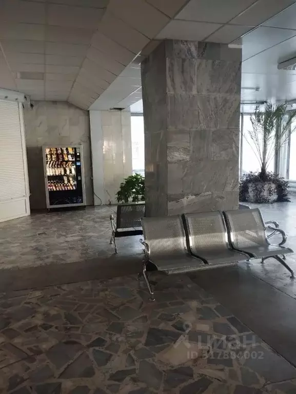 Помещение свободного назначения в Свердловская область, Екатеринбург ... - Фото 0