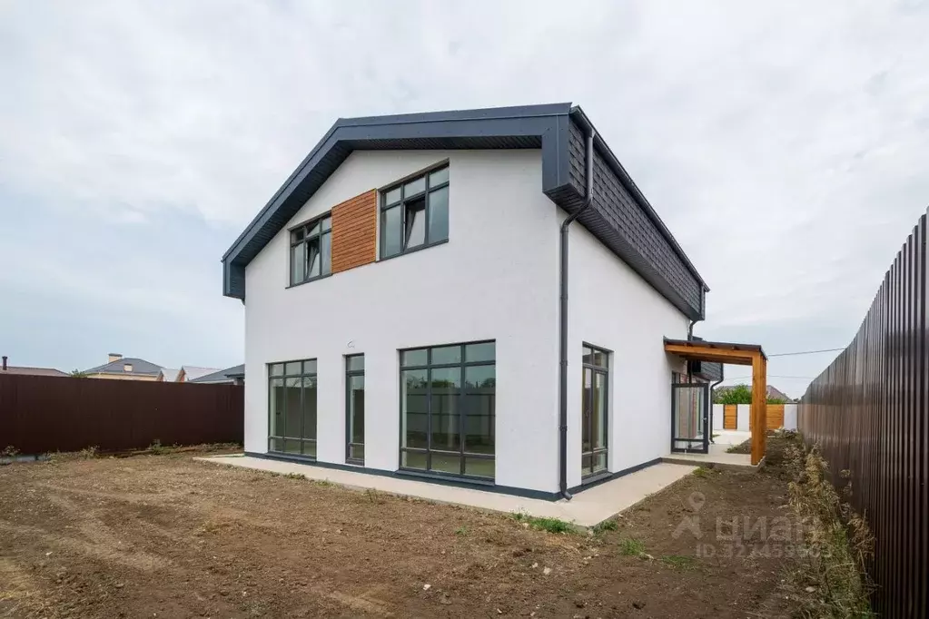 Дом в Краснодарский край, Ейское городское поселение, пос. ... - Фото 1