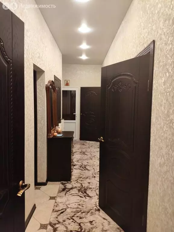 Дом в Азов, улица Ушакова (90 м) - Фото 1