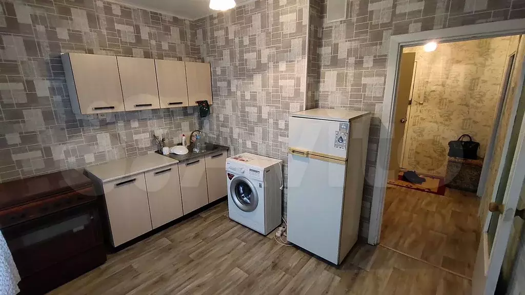 1-к. квартира, 42 м, 9/10 эт. - Фото 0