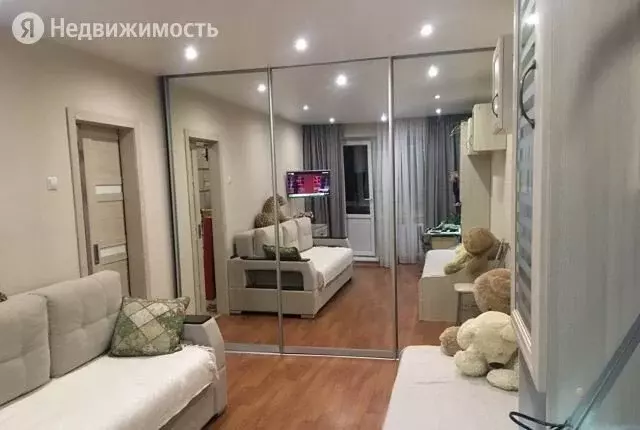 1-комнатная квартира: Чебоксары, улица Кадыкова, 17 (35 м) - Фото 0