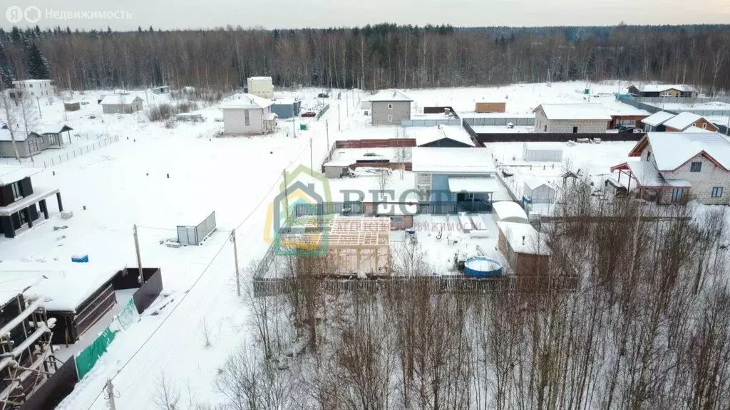 Участок в Пениковское сельское поселение, деревня Сойкино (7 м) - Фото 1