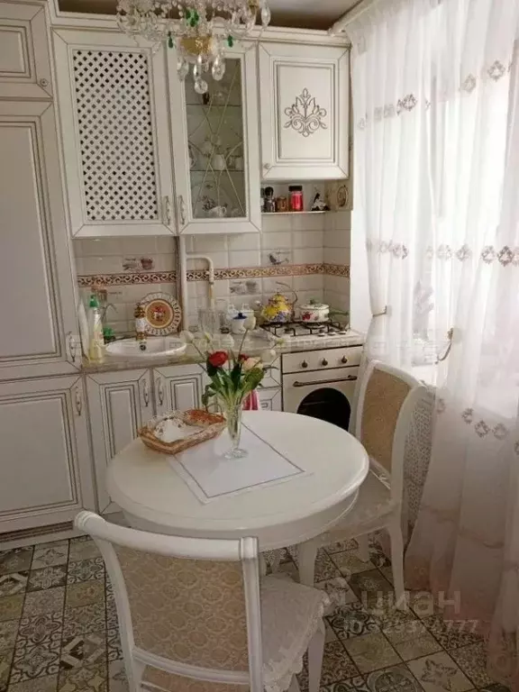 2-к кв. Татарстан, Казань ул. Бари Галеева, 8 (44.1 м) - Фото 2