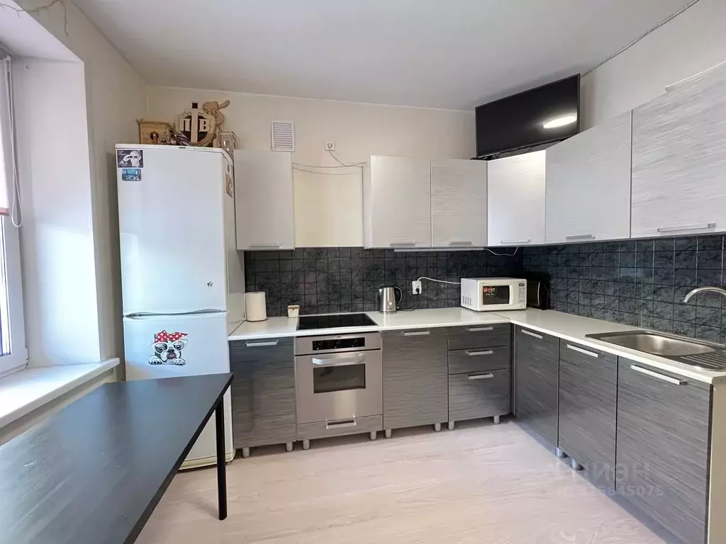 1-к кв. Свердловская область, Екатеринбург ул. Чемпионов, 4 (43.8 м) - Фото 2