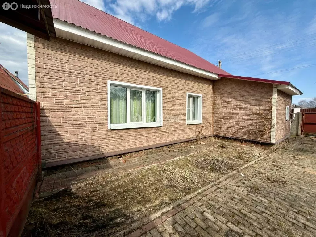 Дом в посёлок городского типа Хиславичи, улица Строителей, 13 (170 м) - Фото 1