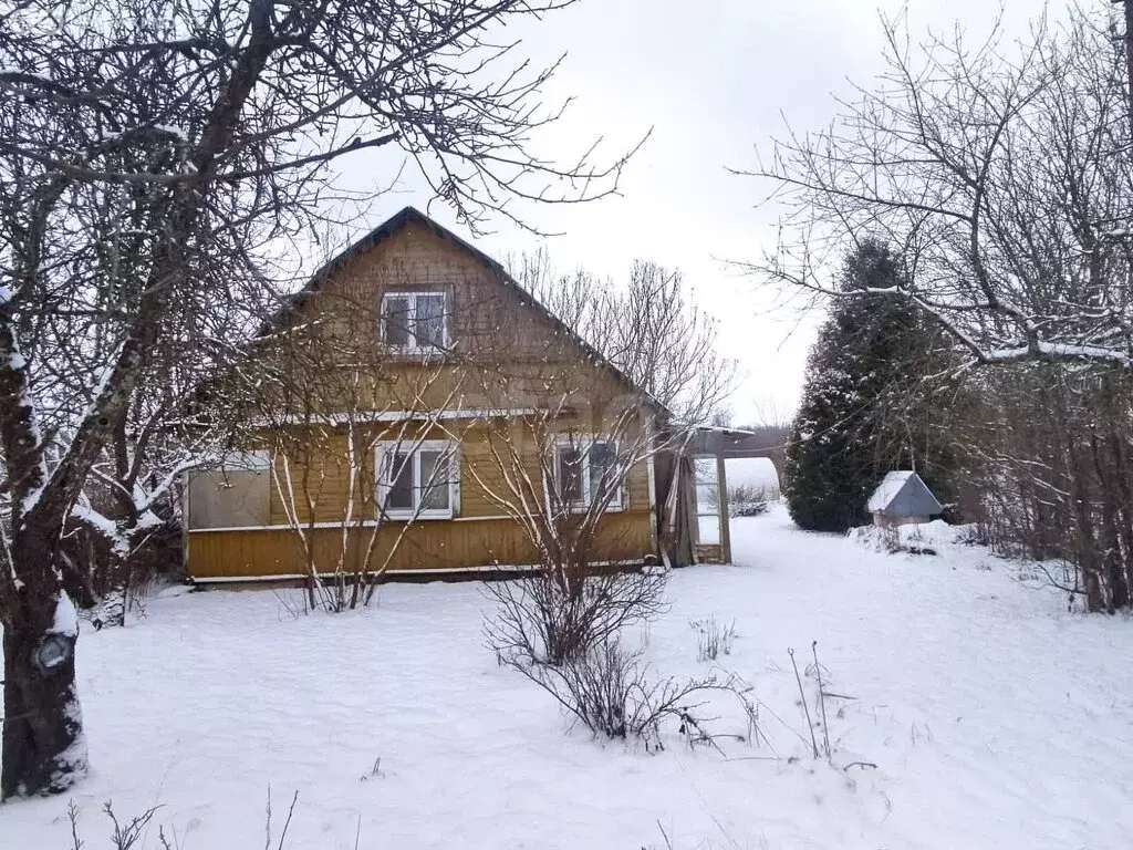 Дом в Псковский район, Серёдкинская волость, деревня Чернево (20 м) - Фото 1