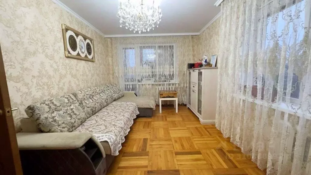 3-к кв. Адыгея, Адыгейск ул. Хакурате, 7 (60.0 м) - Фото 1