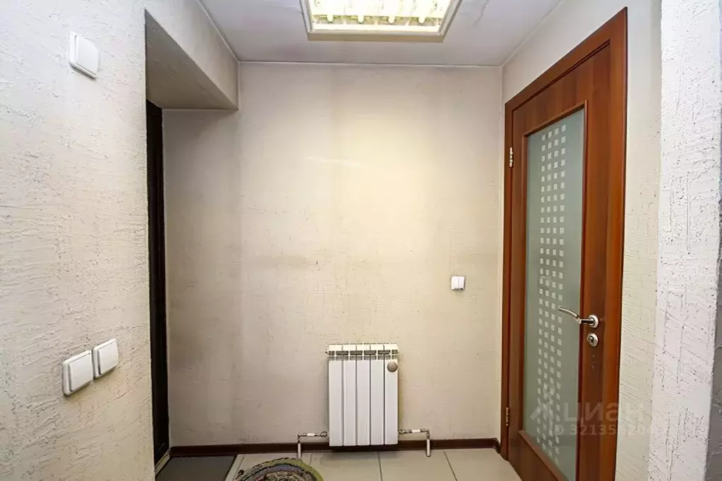 Помещение свободного назначения в Новосибирская область, Новосибирск ... - Фото 0