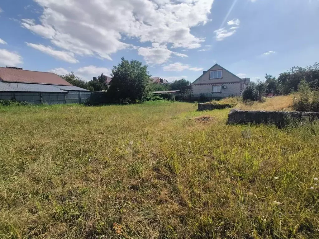 Участок в Краснодарский край, Лабинск Ладожская ул. (10.0 сот.) - Фото 0