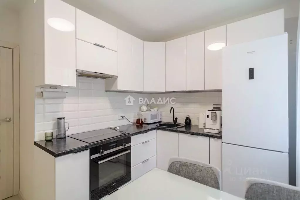 2-к кв. Карелия, Петрозаводск Мичуринская ул., 37 (50.0 м) - Фото 1