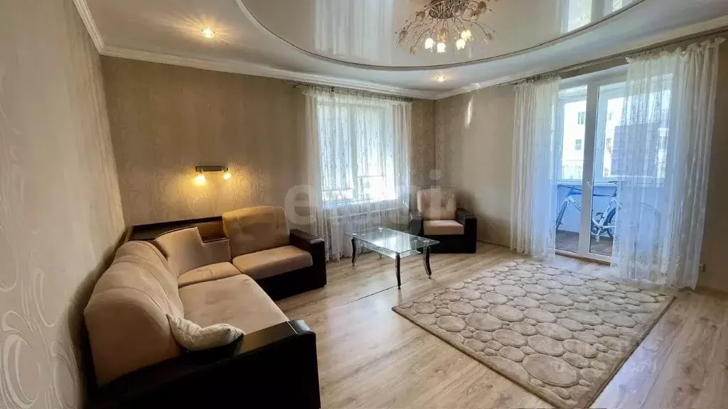 3-к кв. Калининградская область, Светлый ул. Калинина, 7 (63.8 м) - Фото 1
