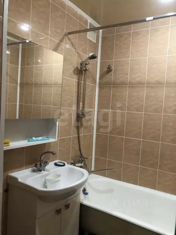 1-к кв. Бурятия, Улан-Удэ Зеленый мкр, 1А (37.4 м) - Фото 1