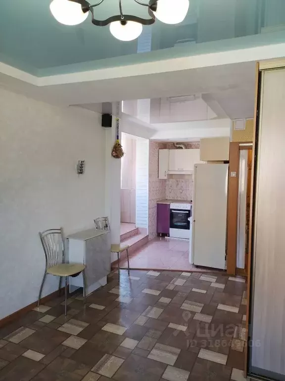 1-к кв. Кемеровская область, Кемерово ул. Александрова, 8 (35.0 м) - Фото 0